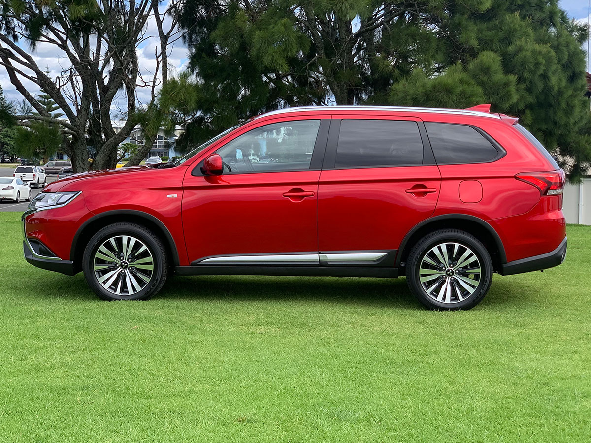 2022 Mitsubishi Outlander LS 2.4L Petrol 7 Seater