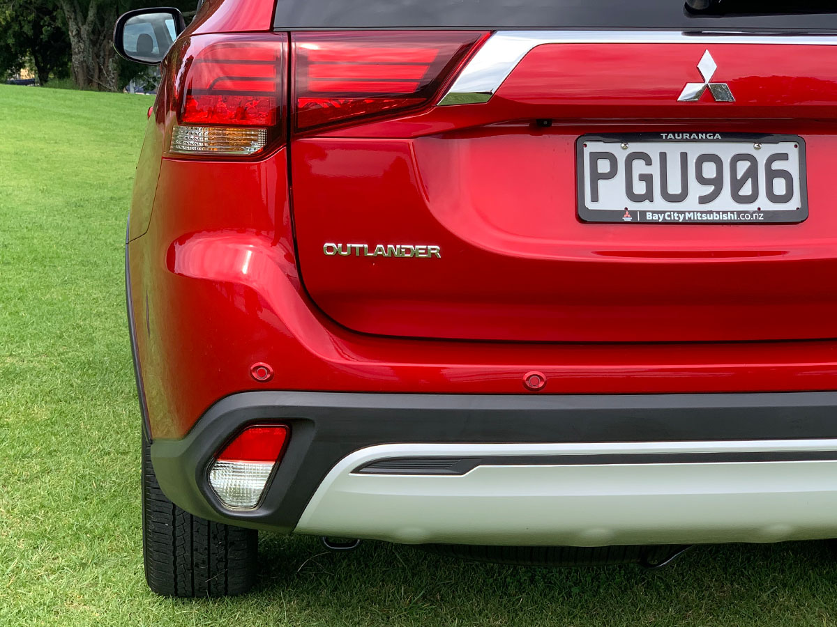 2022 Mitsubishi Outlander LS 2.4L Petrol 7 Seater