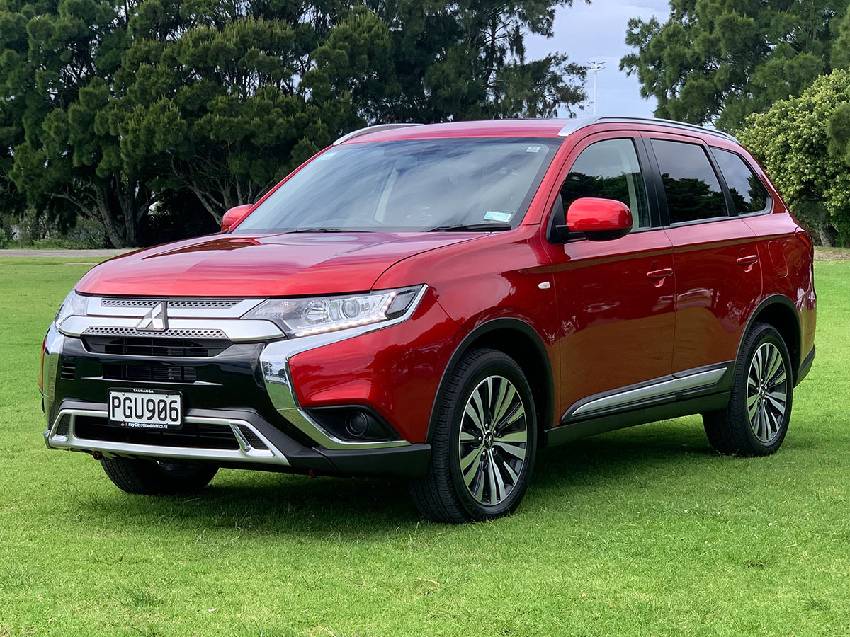 2022 Mitsubishi Outlander LS 2.4L Petrol 7 Seater