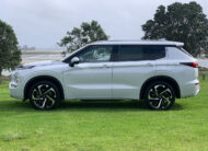 2022 Mitsubishi Outlander PHEV VRX