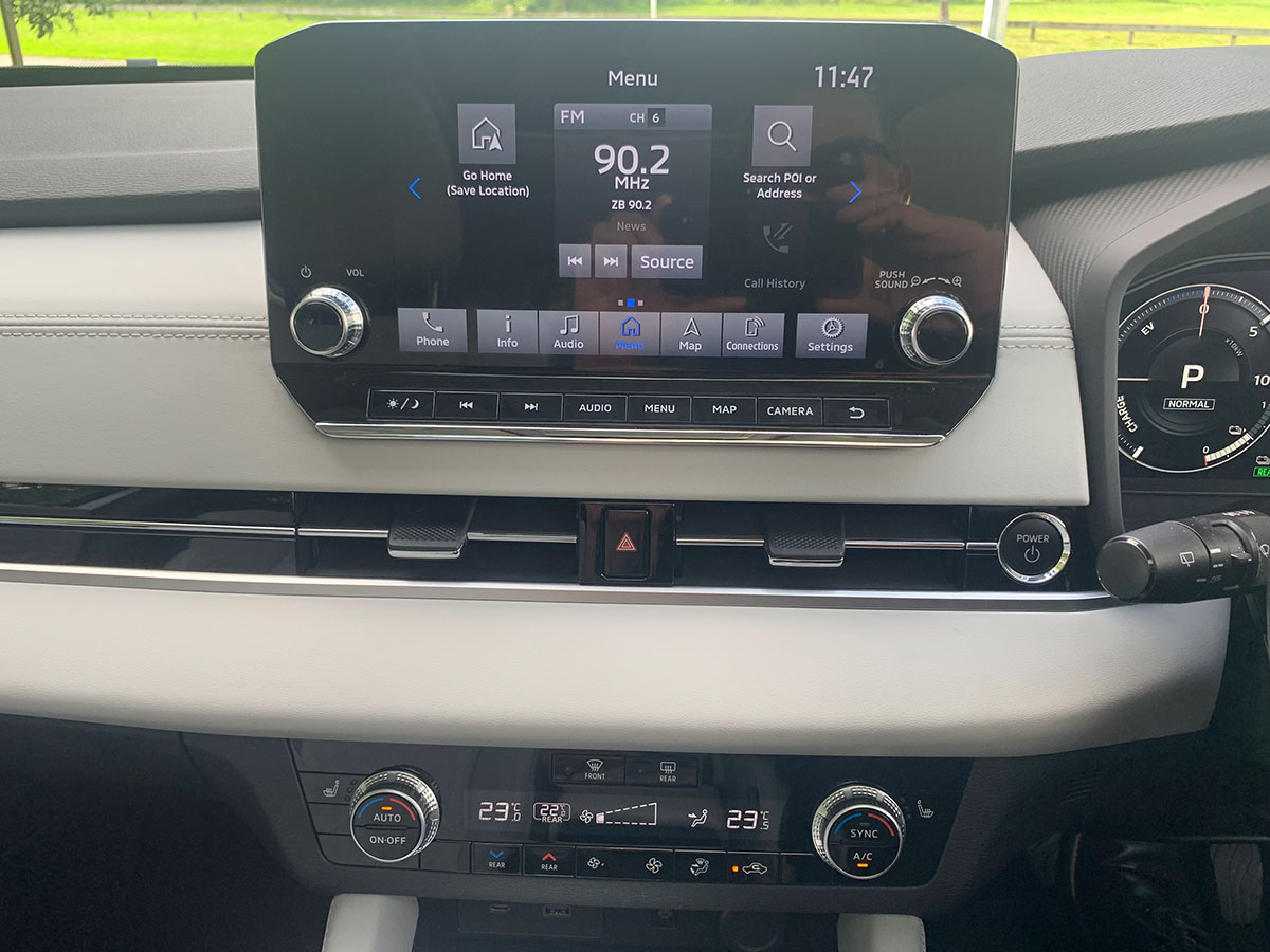 2022 Mitsubishi Outlander PHEV VRX