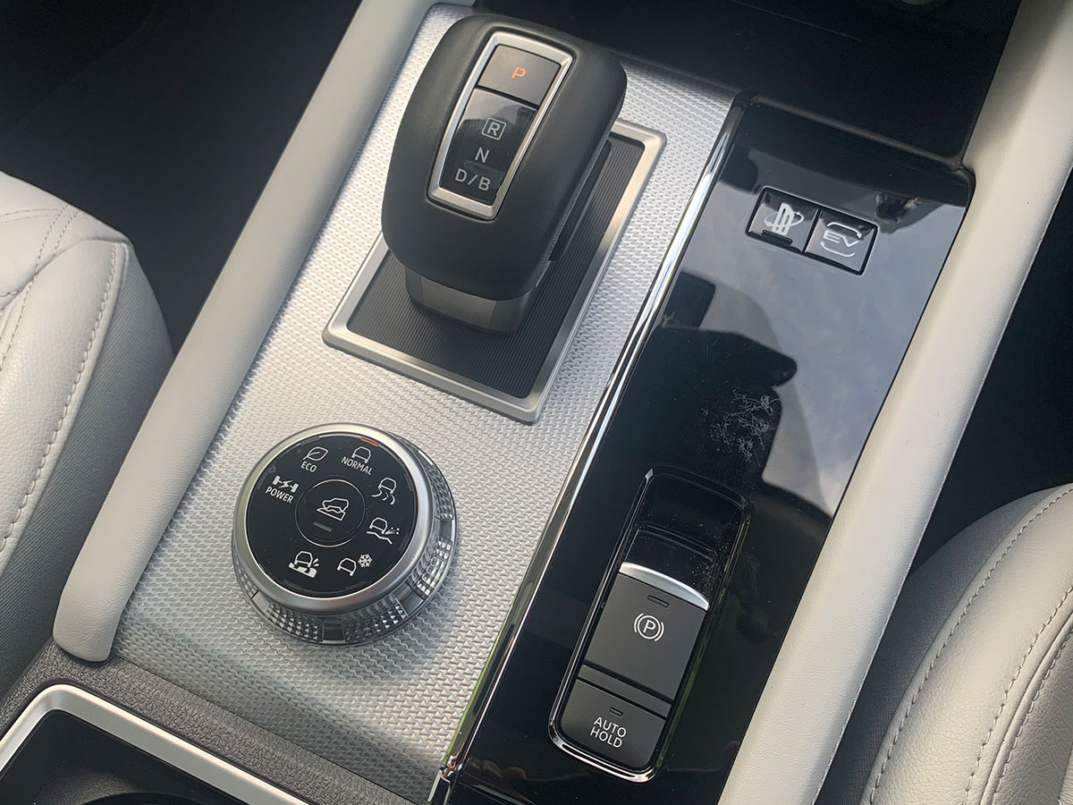 2022 Mitsubishi Outlander PHEV VRX