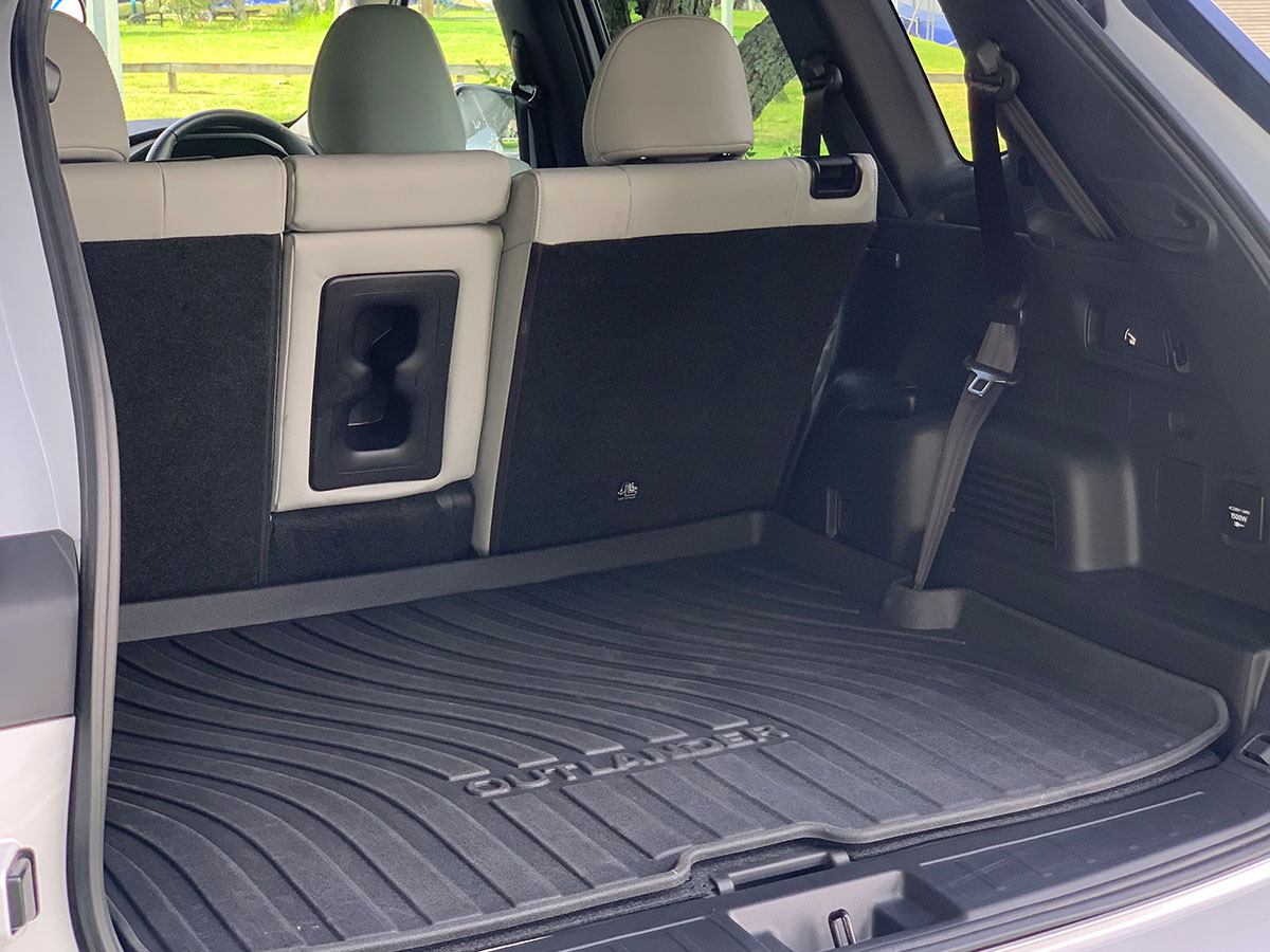 2022 Mitsubishi Outlander PHEV VRX