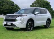 2022 Mitsubishi Outlander PHEV VRX