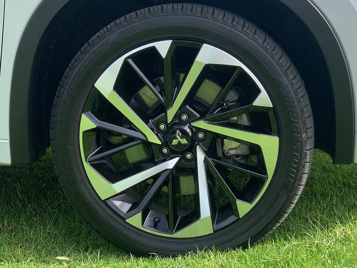 2022 Mitsubishi Outlander PHEV VRX