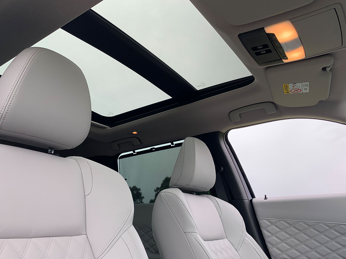 2022 Mitsubishi Outlander VRX 2.5L 4WD 7 Seater Grey Leather