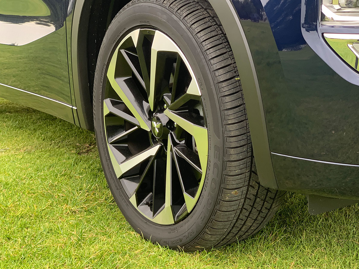 2022 Mitsubishi Outlander VRX 2.5L 4WD 7 Seater Grey Leather