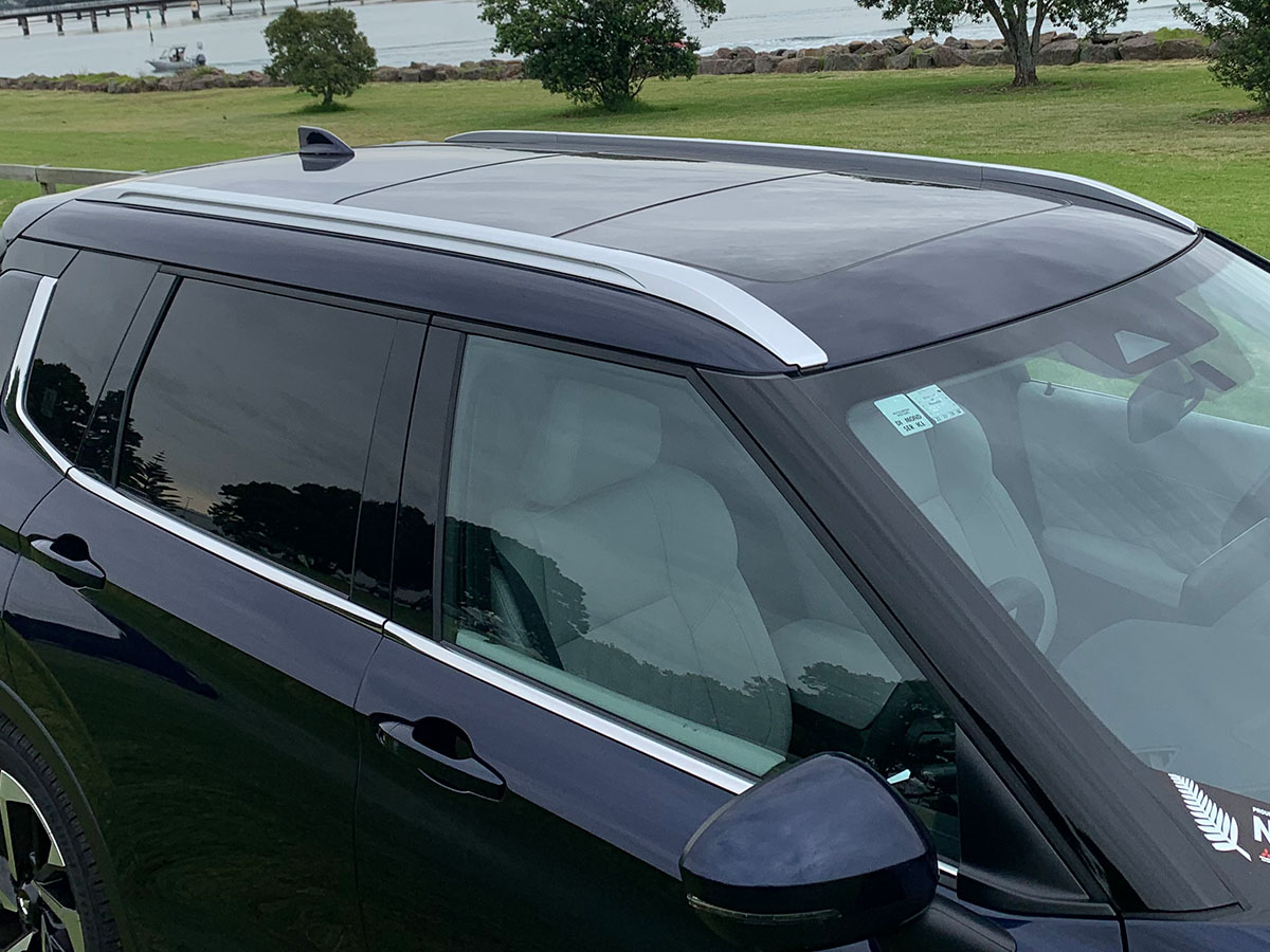 2022 Mitsubishi Outlander VRX 2.5L 4WD 7 Seater Grey Leather