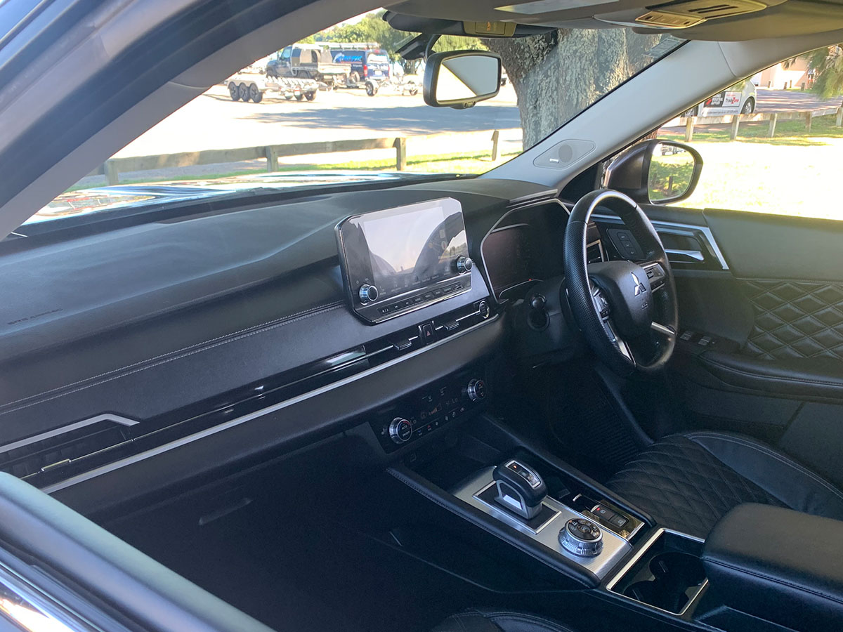 2022 Mitsubishi Outlander VRX 2.5L 4WD 7 Seater CVT Auto