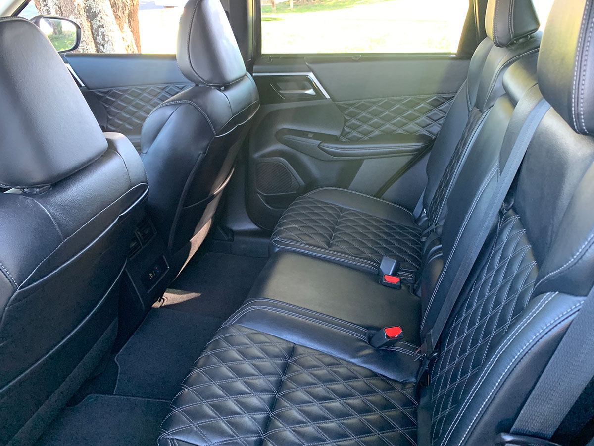 2022 Mitsubishi Outlander VRX 2.5L 4WD 7 Seater CVT Auto