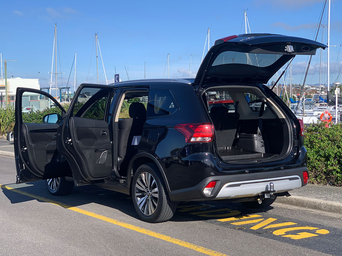 2021 Mitsubishi Outlander LS 2.4L Petrol 7 Seater Automatic