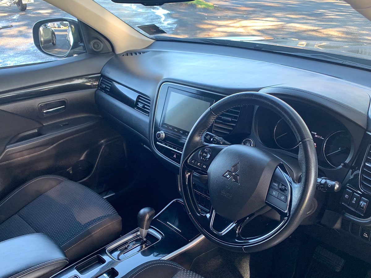 2021 Mitsubishi Outlander LS 2.4L Petrol 7 Seater Automatic