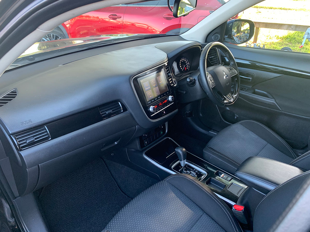 2021 Mitsubishi Outlander LS 2.4L Petrol 7 Seater Automatic