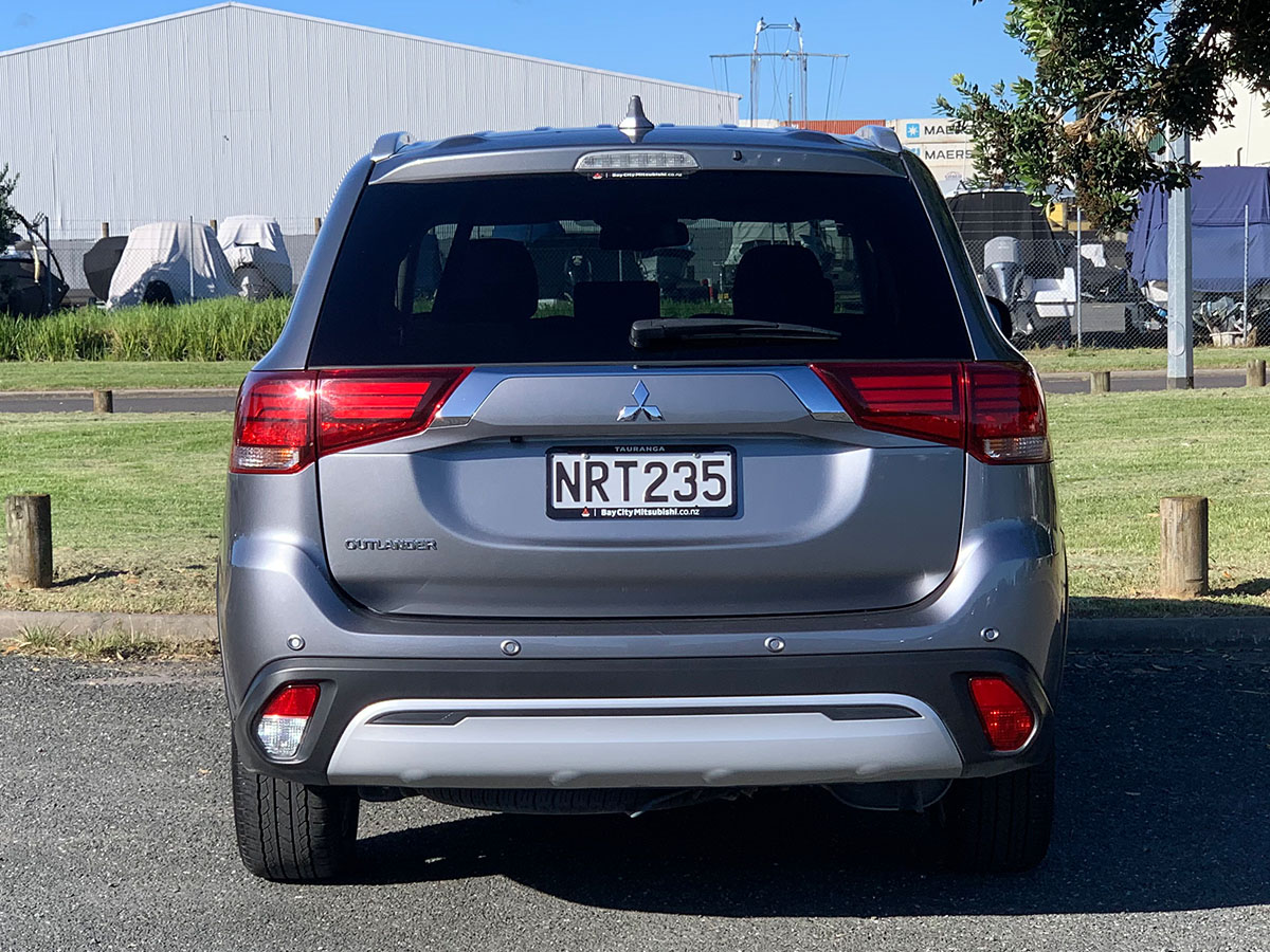 2021 Mitsubishi Outlander LS 2.4L Petrol 7 Seater Automatic