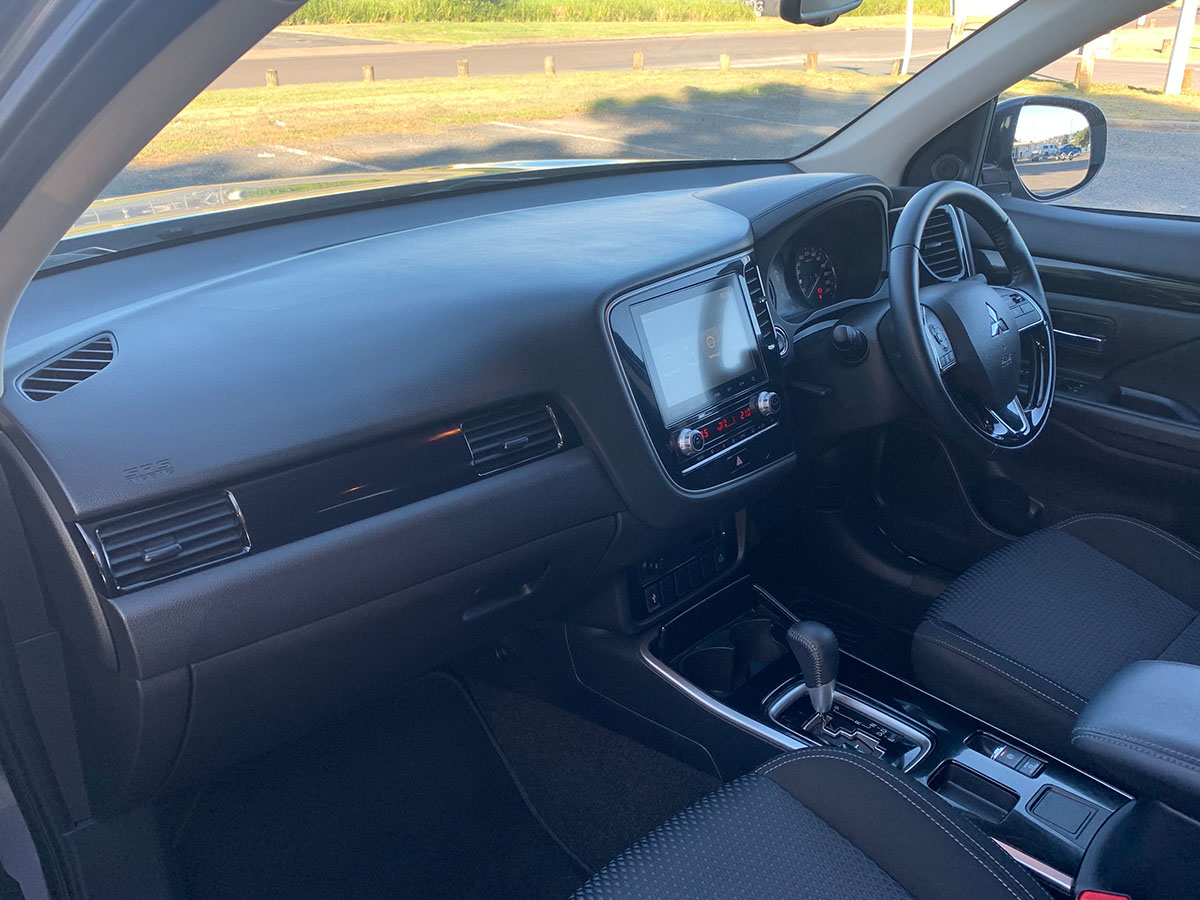 2021 Mitsubishi Outlander LS 2.4L Petrol 7 Seater Automatic