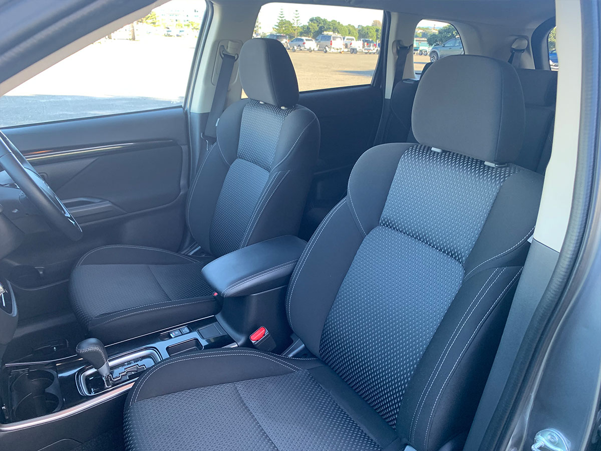 2021 Mitsubishi Outlander LS 2.4L Petrol 7 Seater Automatic