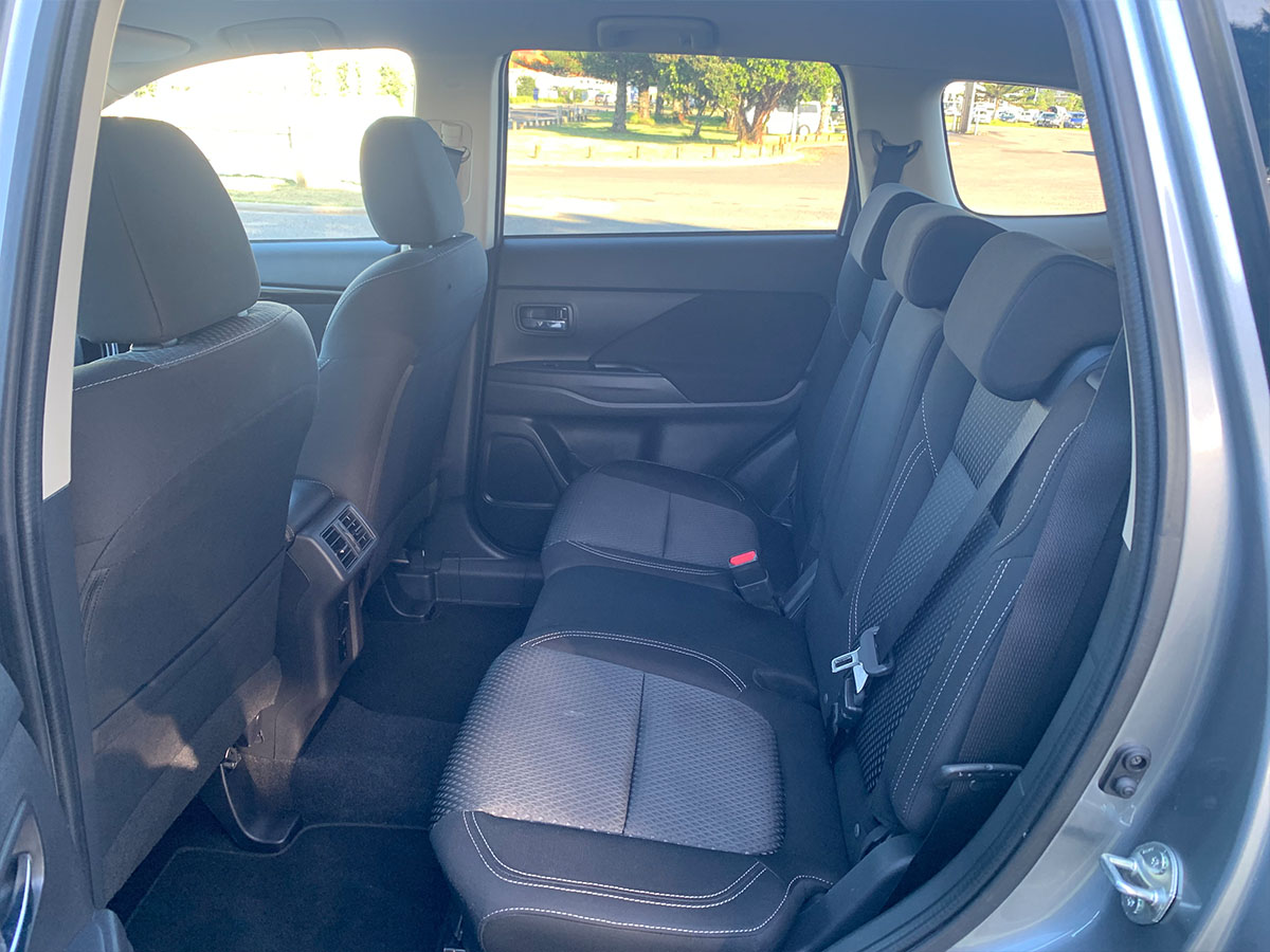 2021 Mitsubishi Outlander LS 2.4L Petrol 7 Seater Automatic