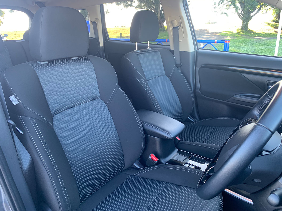 2021 Mitsubishi Outlander LS 2.4L Petrol 7 Seater Automatic