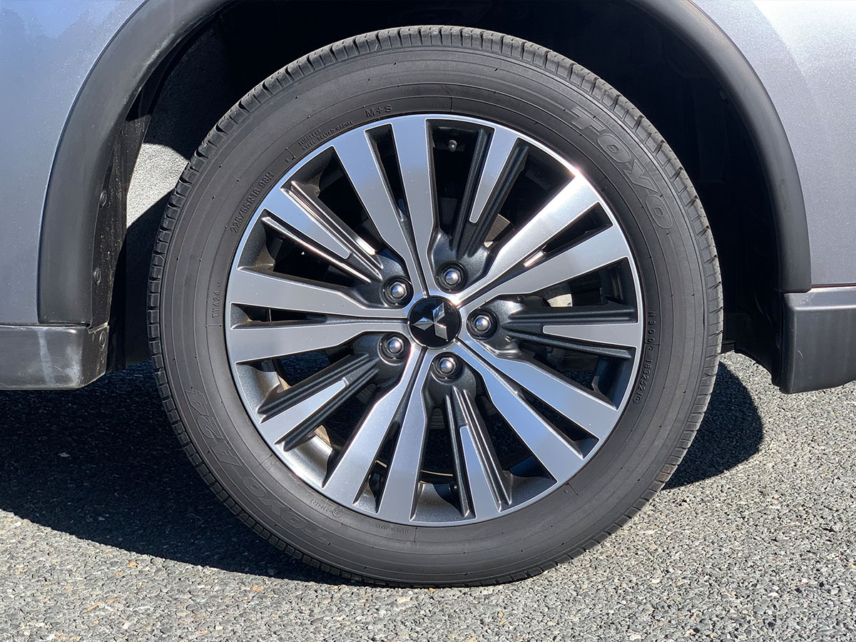 2021 Mitsubishi Outlander LS 2.4L Petrol 7 Seater Automatic