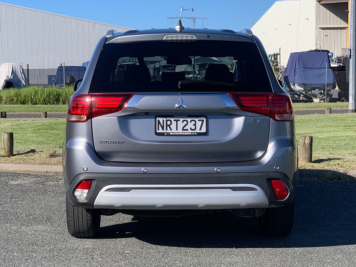 2021 Mitsubishi Outlander LS 2.4L Petrol 7 Seater Automatic