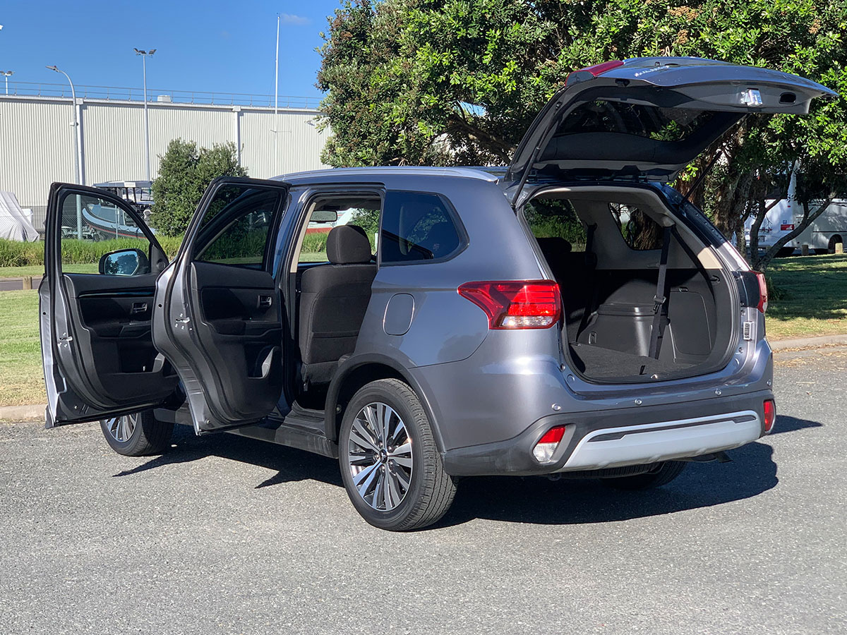 2021 Mitsubishi Outlander LS 2.4L Petrol 7 Seater Automatic