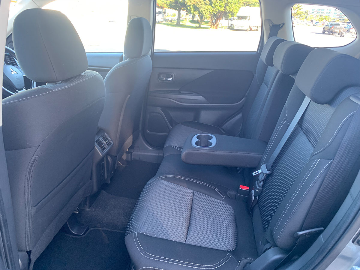 2021 Mitsubishi Outlander LS 2.4L Petrol 7 Seater Automatic