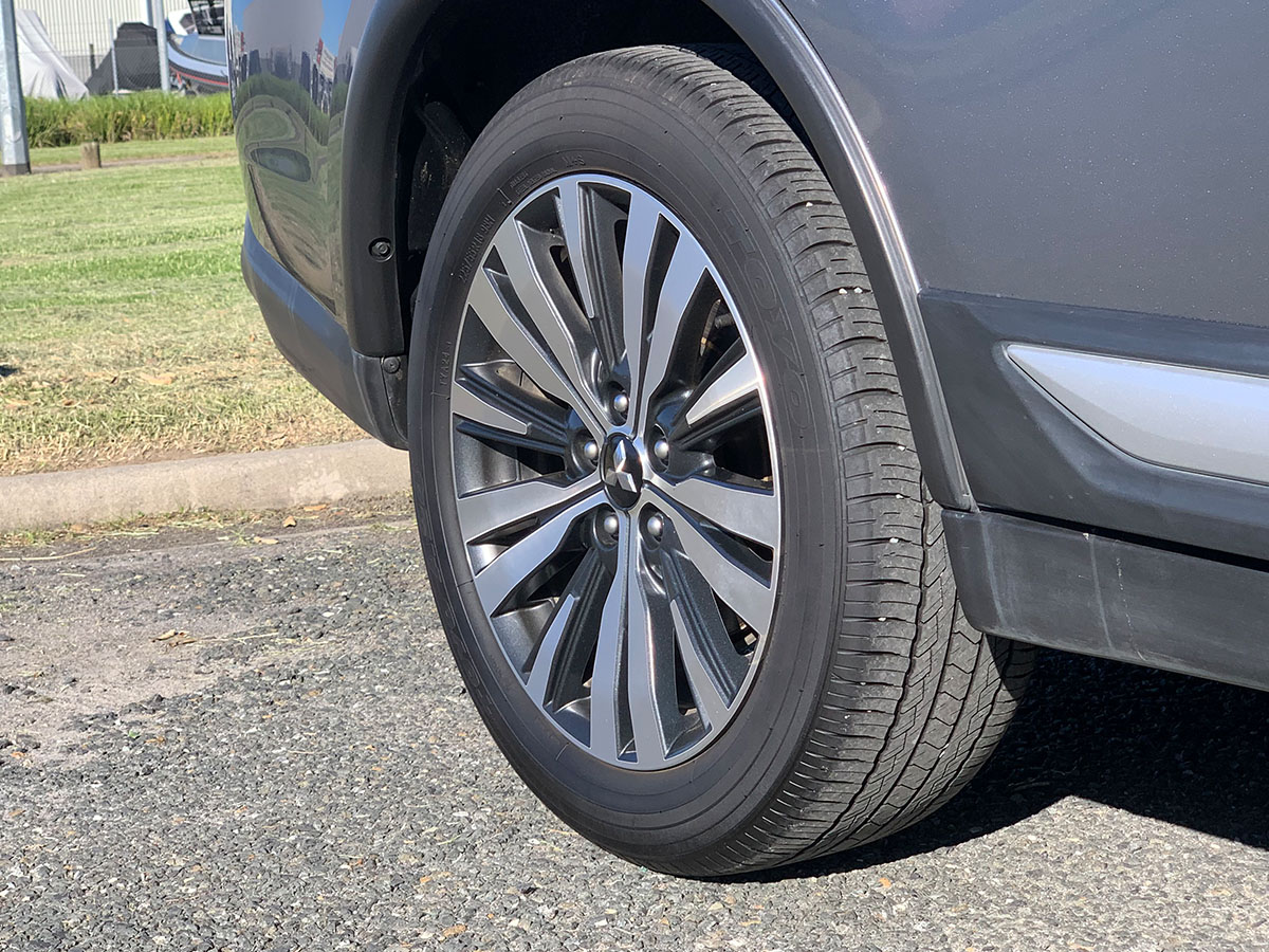 2021 Mitsubishi Outlander LS 2.4L Petrol 7 Seater Automatic