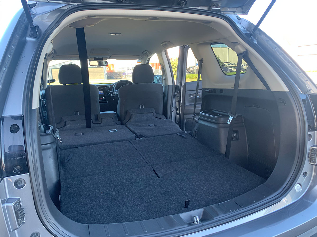 2021 Mitsubishi Outlander LS 2.4L Petrol 7 Seater Automatic