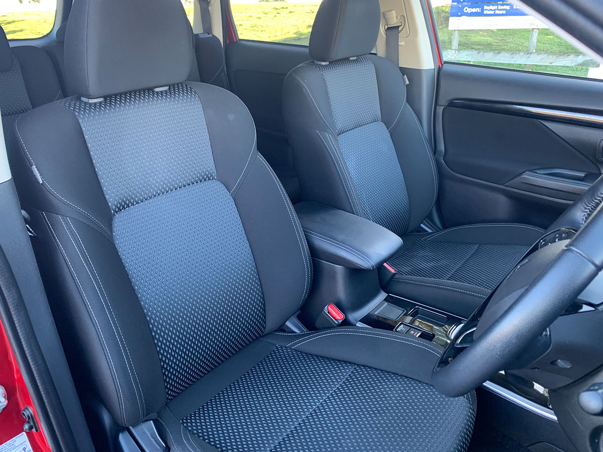 2021 Mitsubishi Outlander LS 2.4L Petrol 7 Seater Automatic