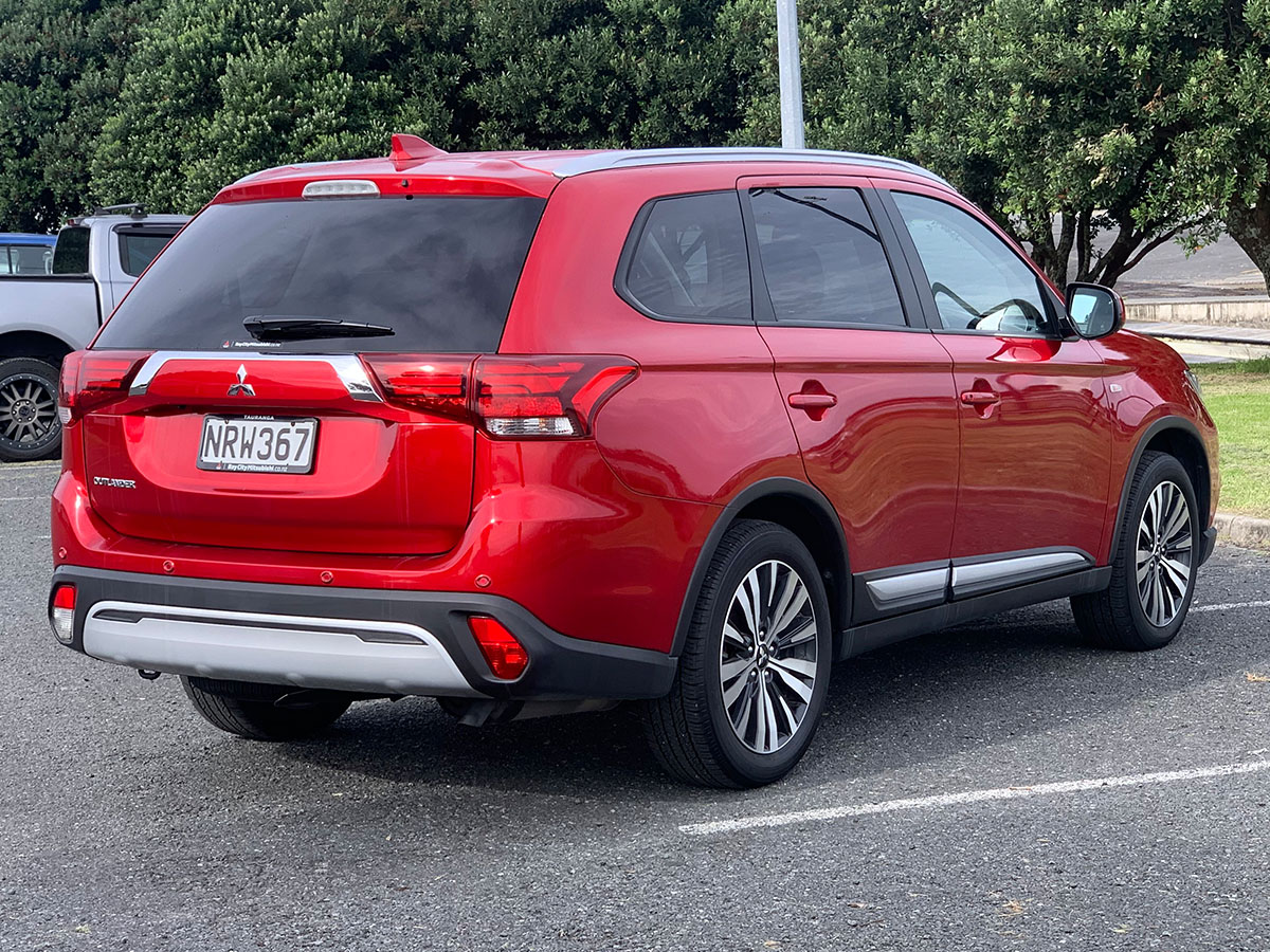 2021 Mitsubishi Outlander LS 2.4L Petrol 7 Seater Automatic
