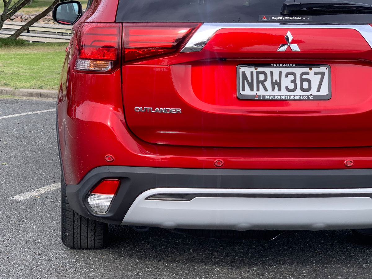 2021 Mitsubishi Outlander LS 2.4L Petrol 7 Seater Automatic