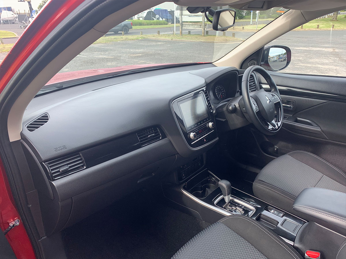 2021 Mitsubishi Outlander LS 2.4L Petrol 7 Seater Automatic