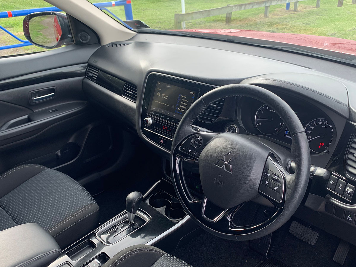 2021 Mitsubishi Outlander LS 2.4L Petrol 7 Seater Automatic