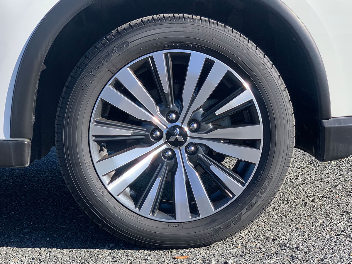 2021 Mitsubishi Outlander LS 2.4L Petrol 7 Seater Automatic