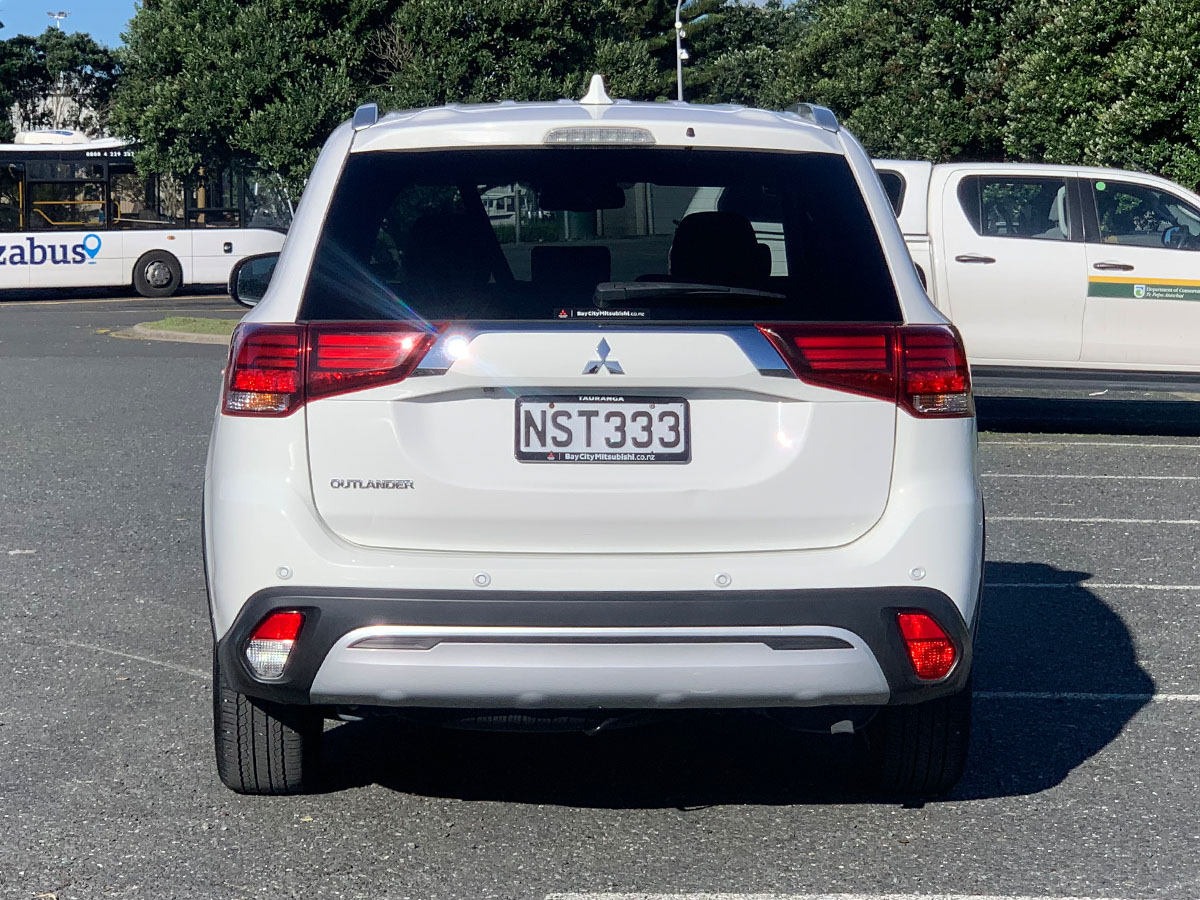 2021 Mitsubishi Outlander LS 2.4L Petrol 7 Seater Automatic