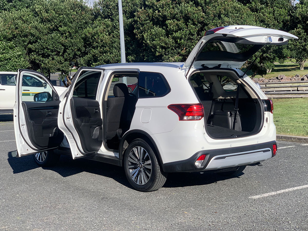 2021 Mitsubishi Outlander LS 2.4L Petrol 7 Seater Automatic