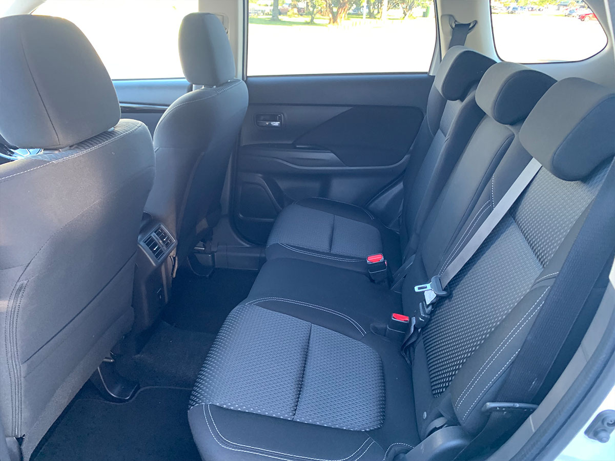 2021 Mitsubishi Outlander LS 2.4L Petrol 7 Seater Automatic