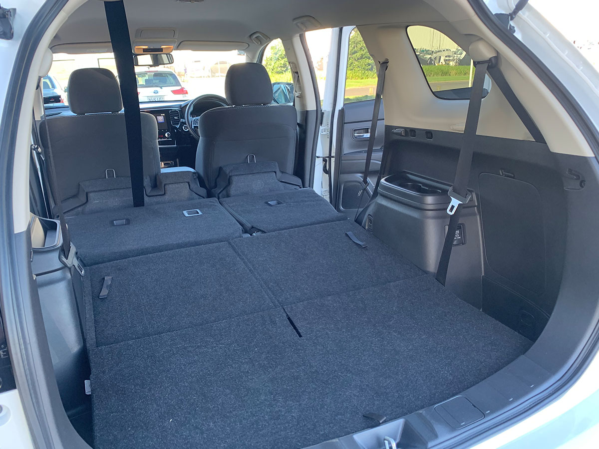 2021 Mitsubishi Outlander LS 2.4L Petrol 7 Seater Automatic