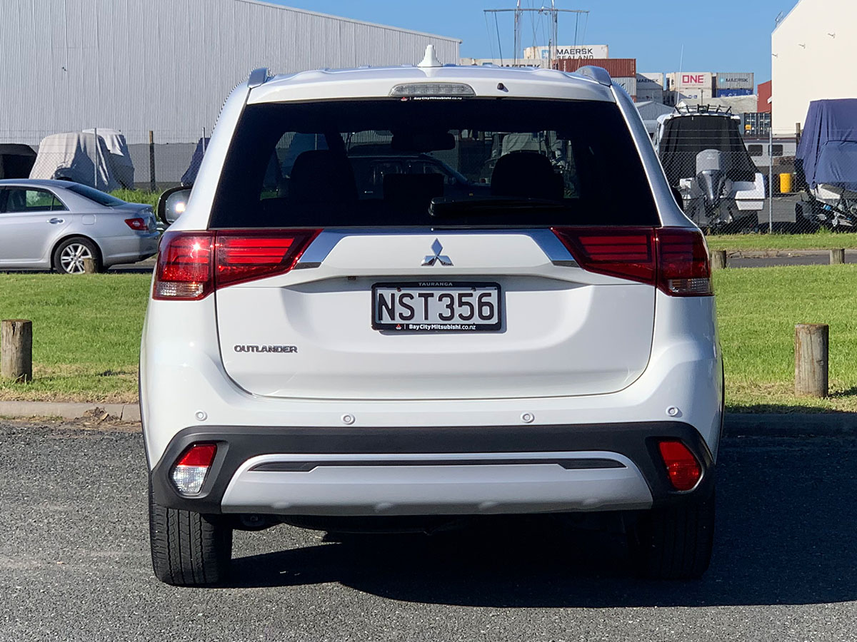 2021 Mitsubishi Outlander LS 2.4L Petrol 7 Seater Automatic