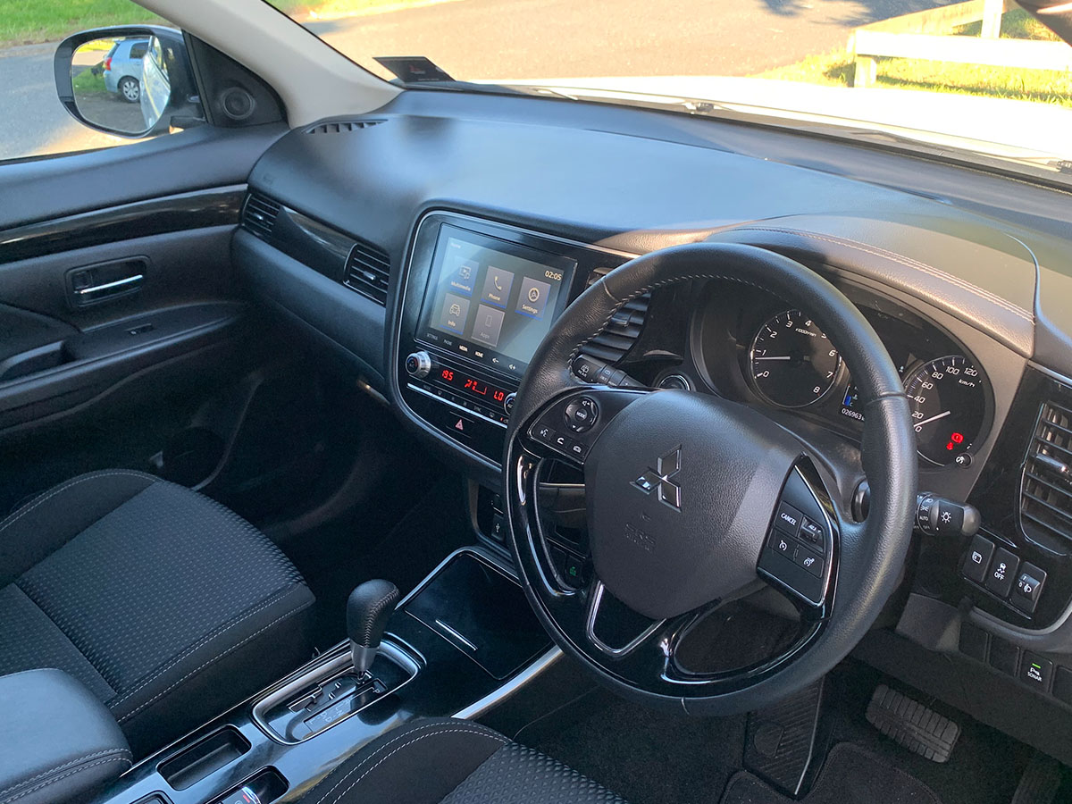 2021 Mitsubishi Outlander LS 2.4L Petrol 7 Seater Automatic