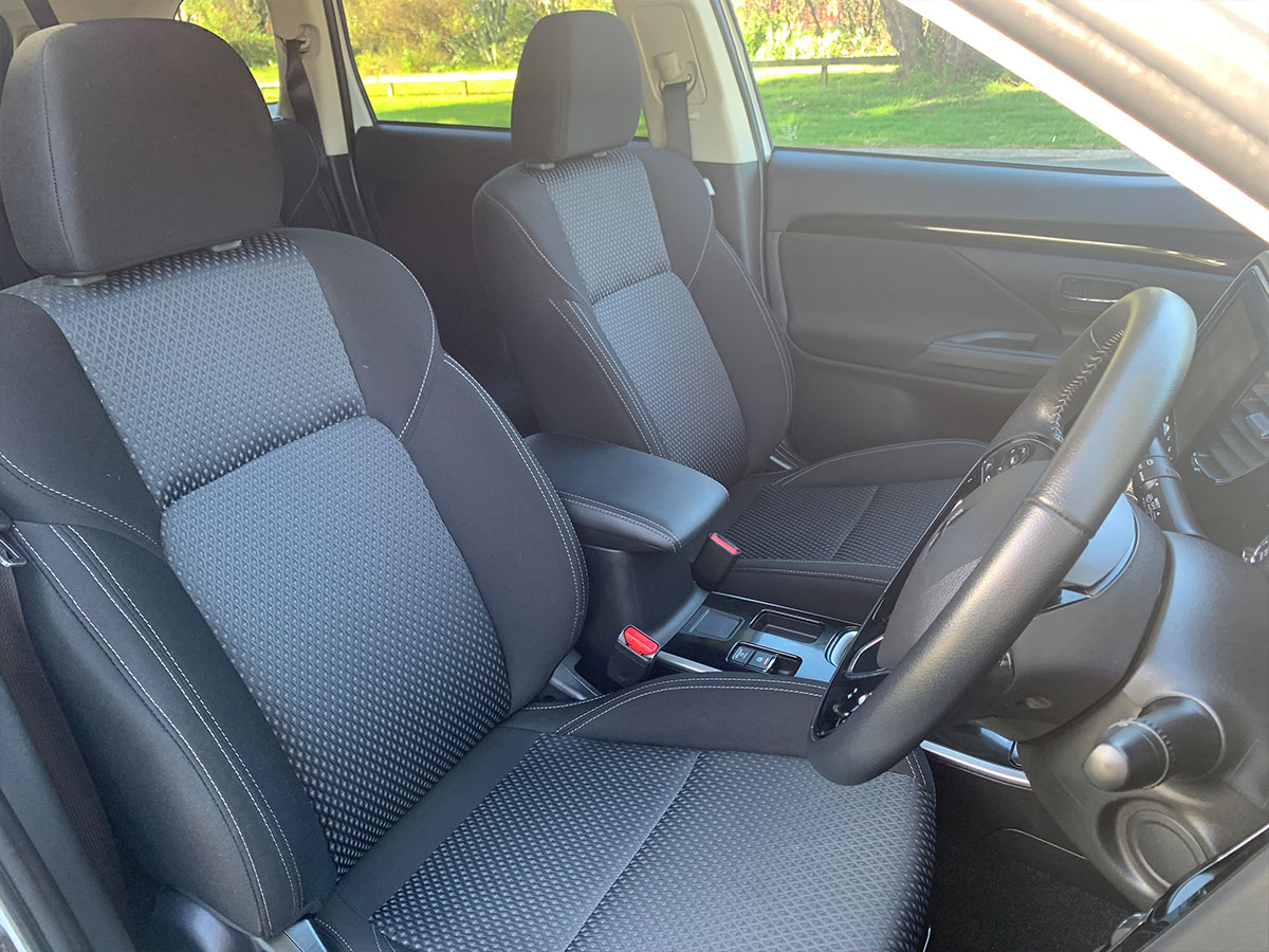 2021 Mitsubishi Outlander LS 2.4L Petrol 7 Seater Automatic