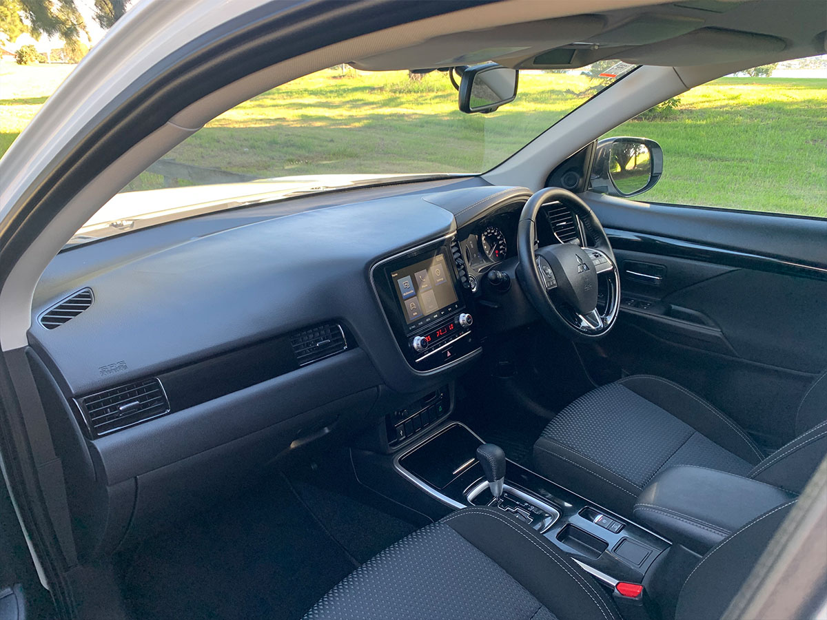 2021 Mitsubishi Outlander LS 2.4L Petrol 7 Seater Automatic