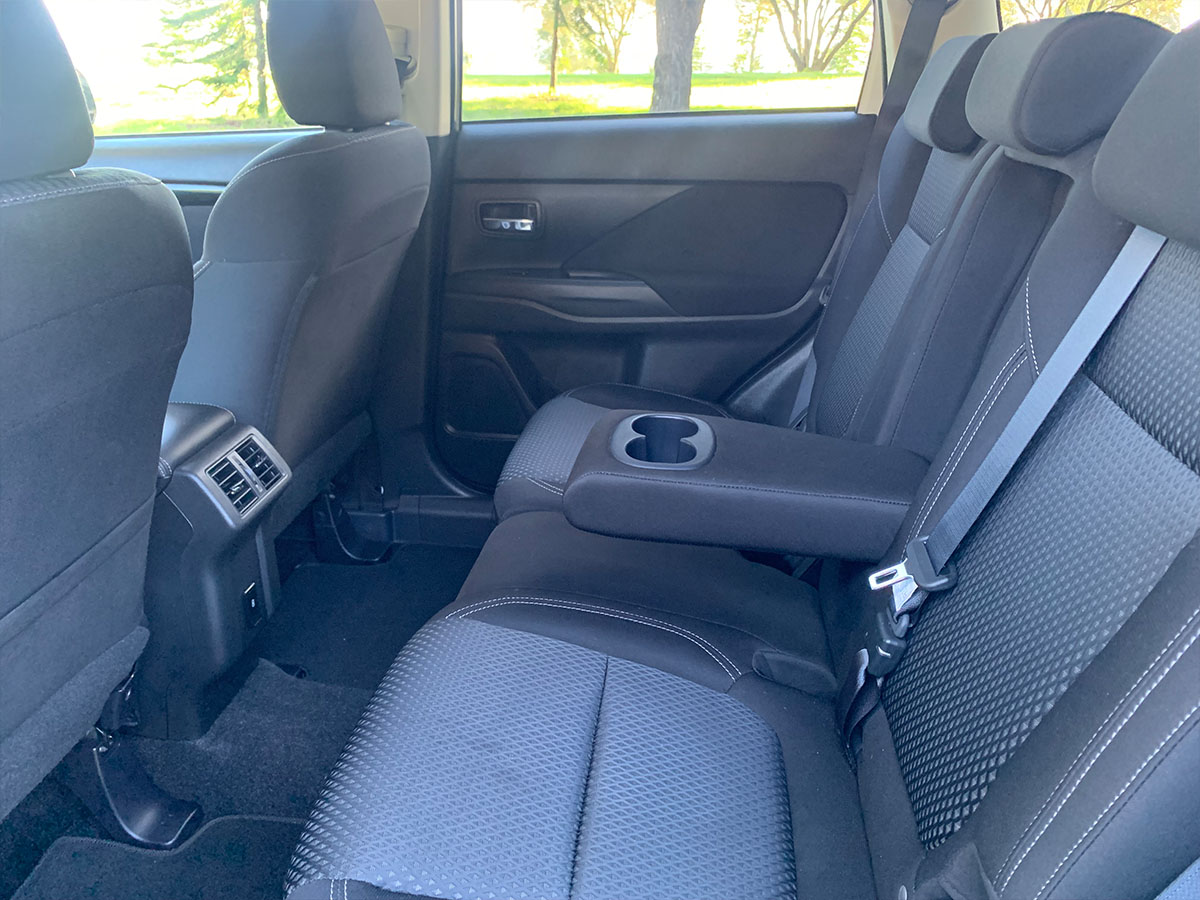 2021 Mitsubishi Outlander LS 2.4L Petrol 7 Seater Automatic