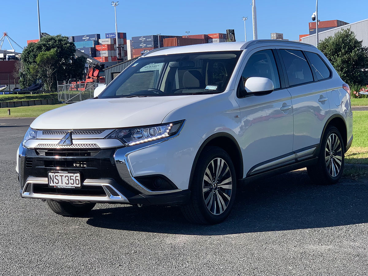 2021 Mitsubishi Outlander LS 2.4L Petrol 7 Seater Automatic