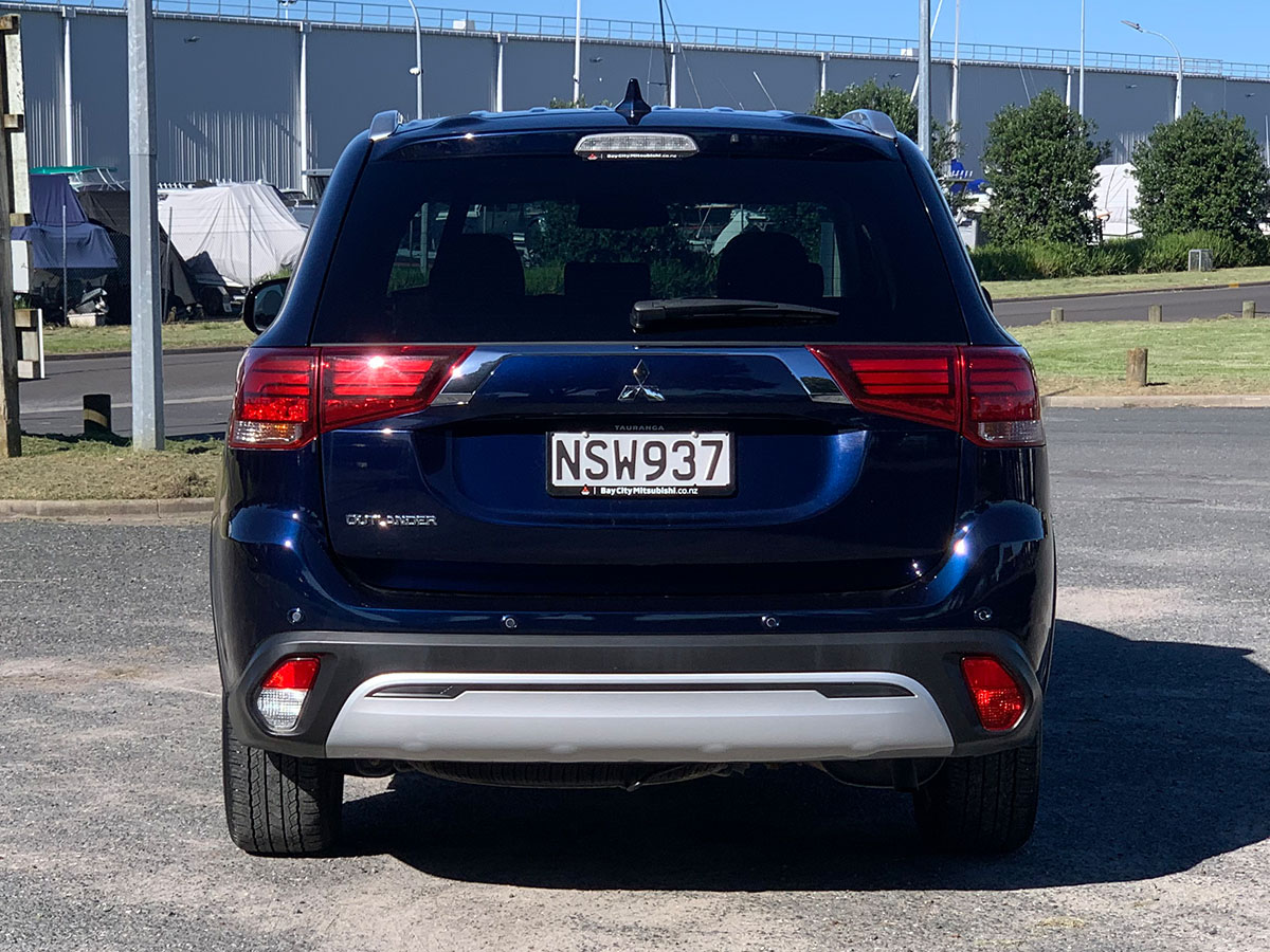 2021 Mitsubishi Outlander LS 2.4L Petrol 7 Seater Automatic