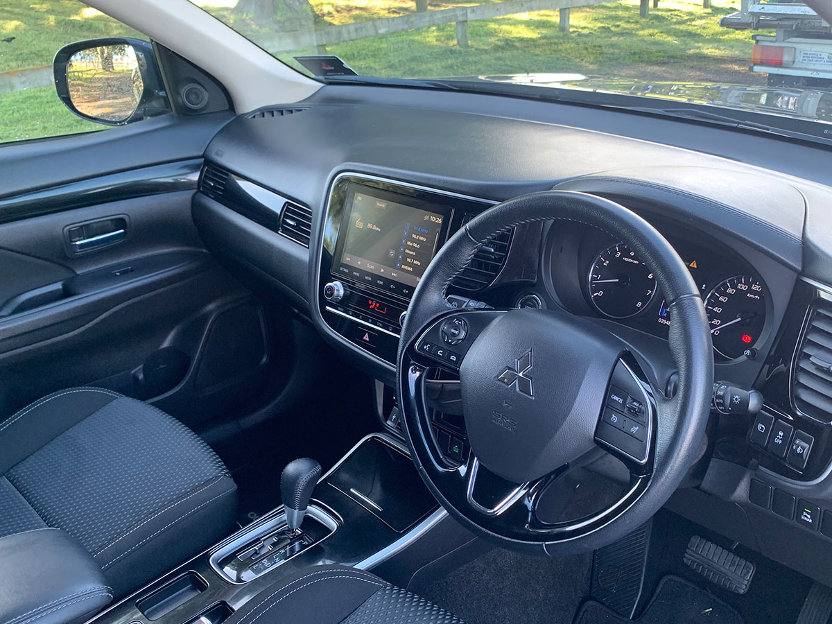 2021 Mitsubishi Outlander LS 2.4L Petrol 7 Seater Automatic