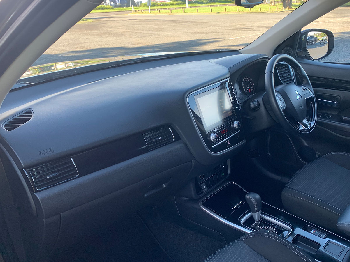 2021 Mitsubishi Outlander LS 2.4L Petrol 7 Seater Automatic