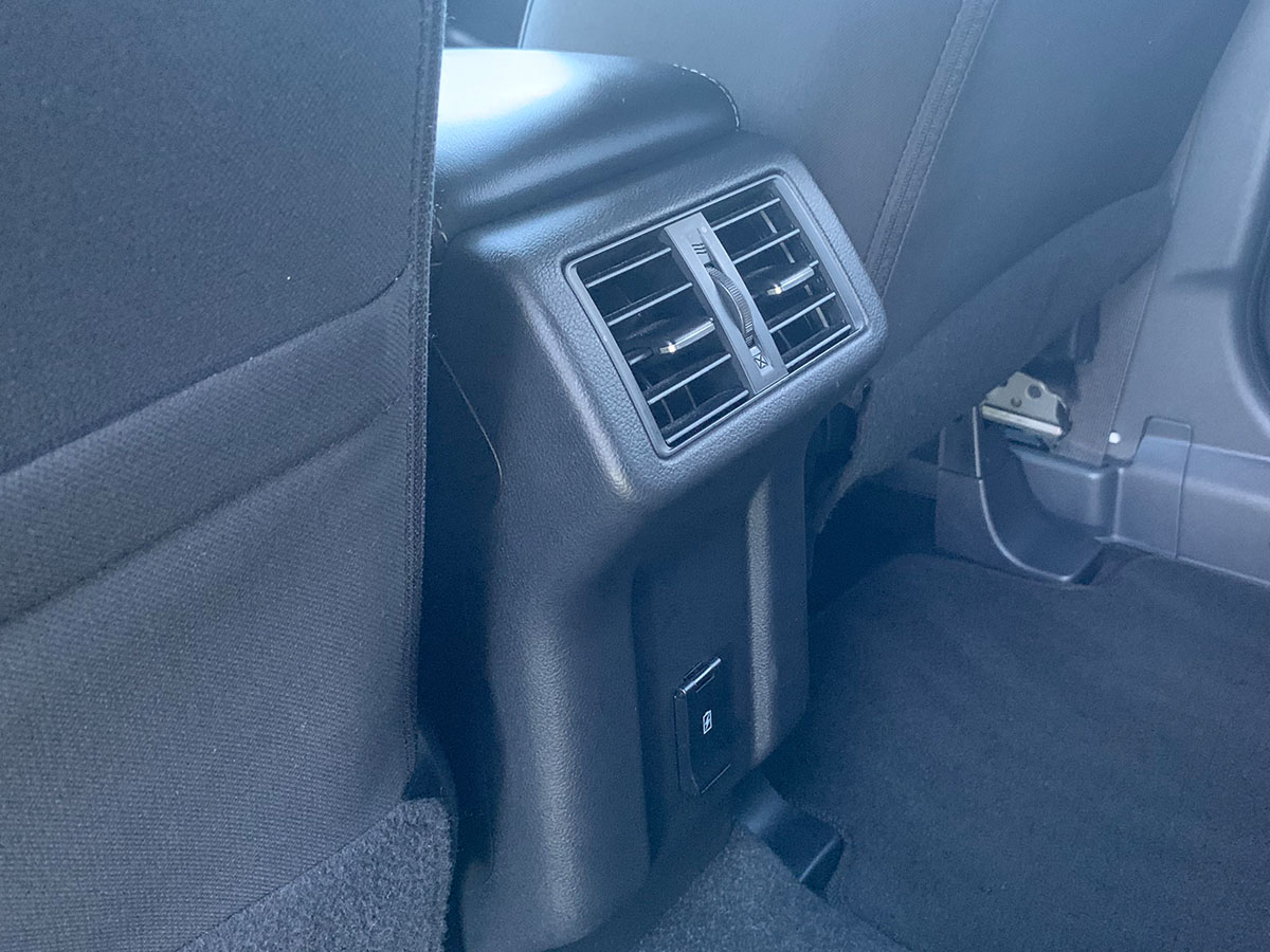 2021 Mitsubishi Outlander LS 2.4L Petrol 7 Seater Automatic