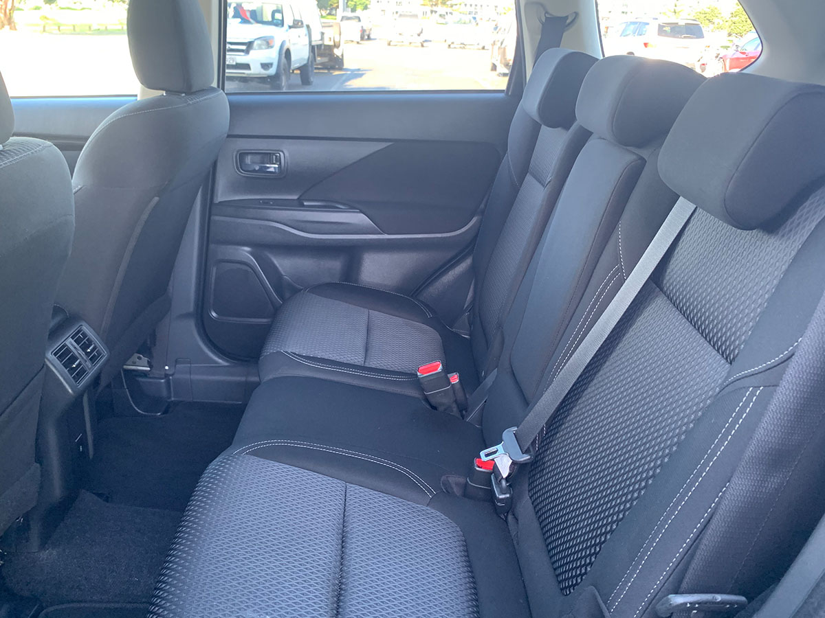 2021 Mitsubishi Outlander LS 2.4L Petrol 7 Seater Automatic