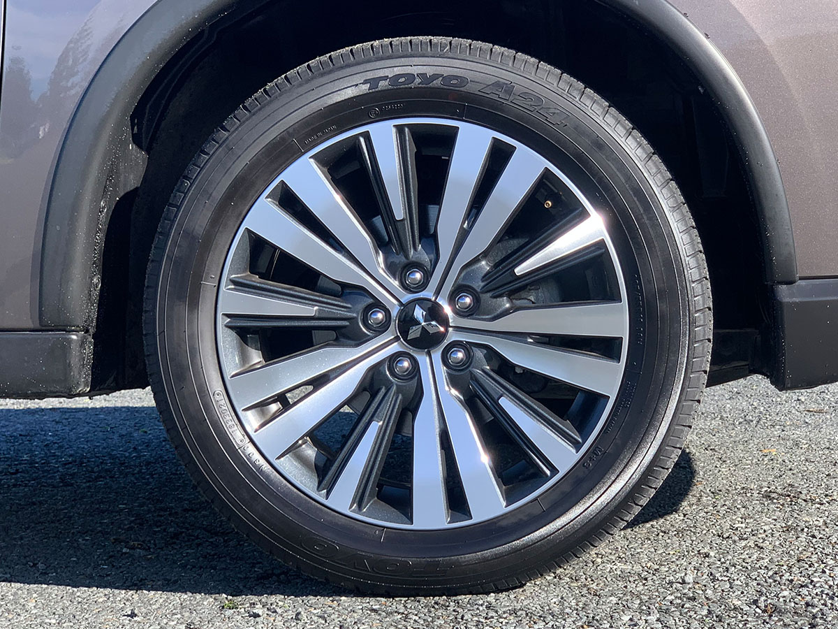 2021 Mitsubishi Outlander LS 2.4L Petrol 7 Seater Automatic